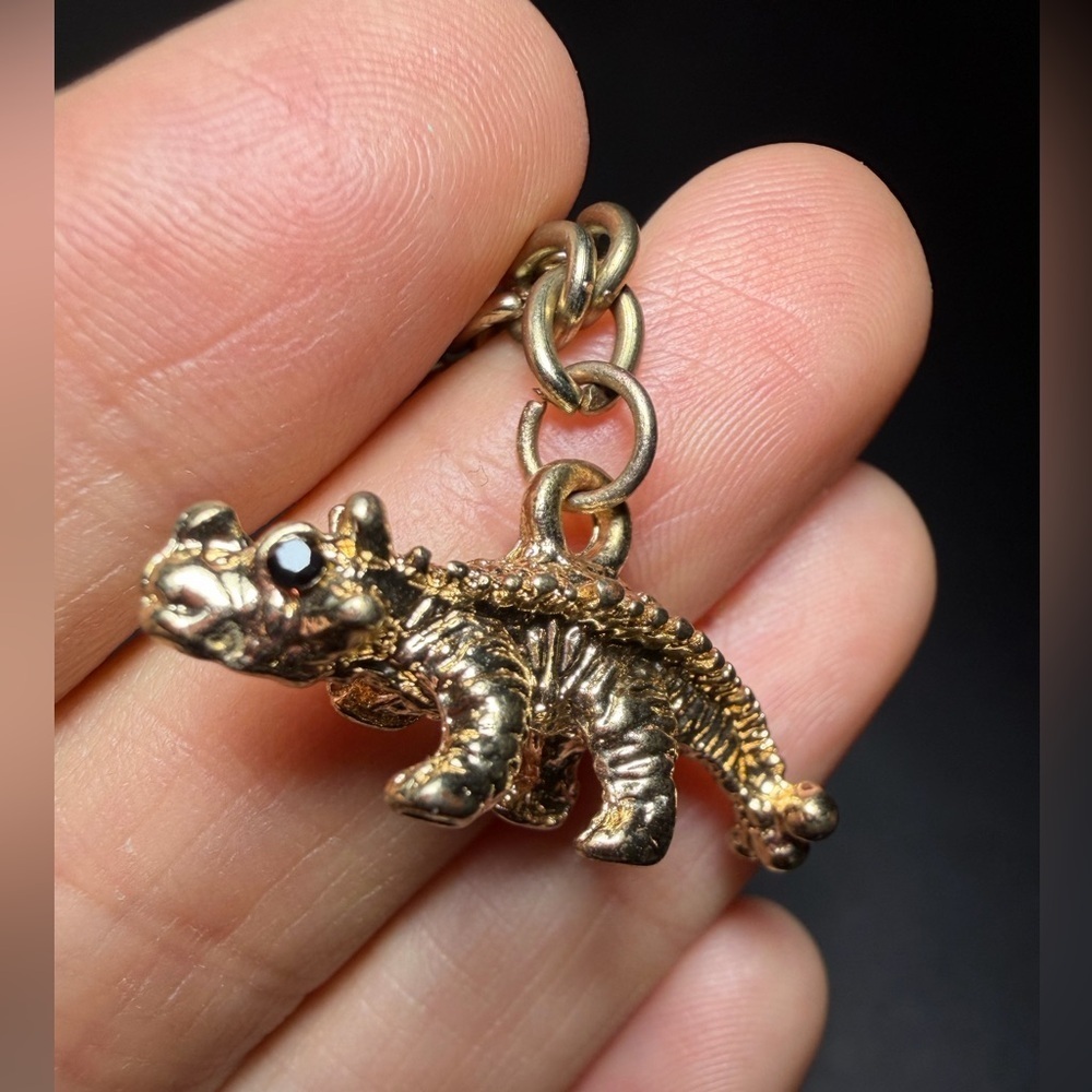 Fashion Jewelry Gold Reptile Charm Bracelet - Picture 2 of 10